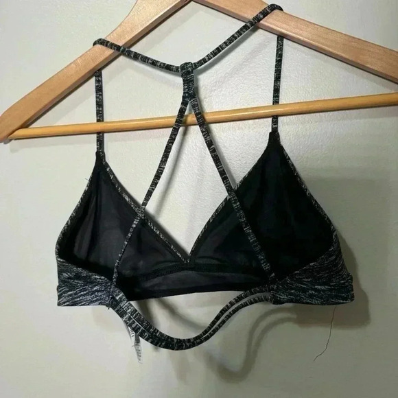 Victoria secret sport triangle  strappy sports bra S - Picture 4 of 5